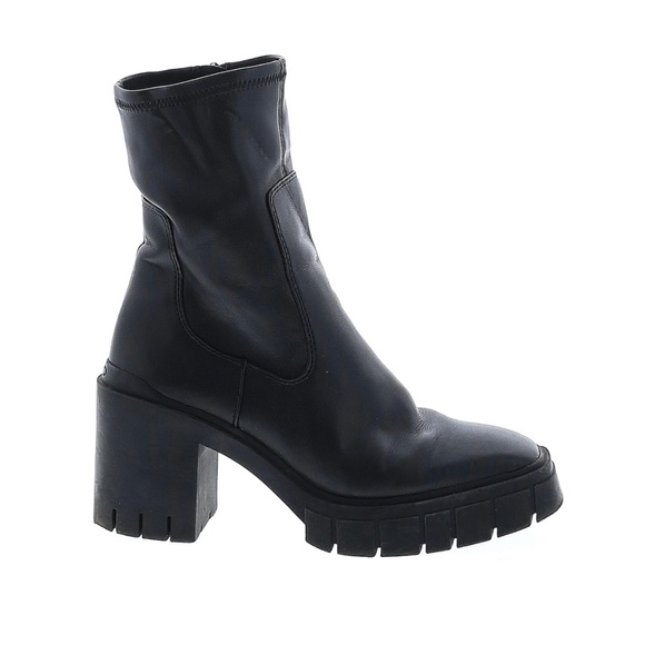 Chunky Black Boots - Picture 1 of 2
